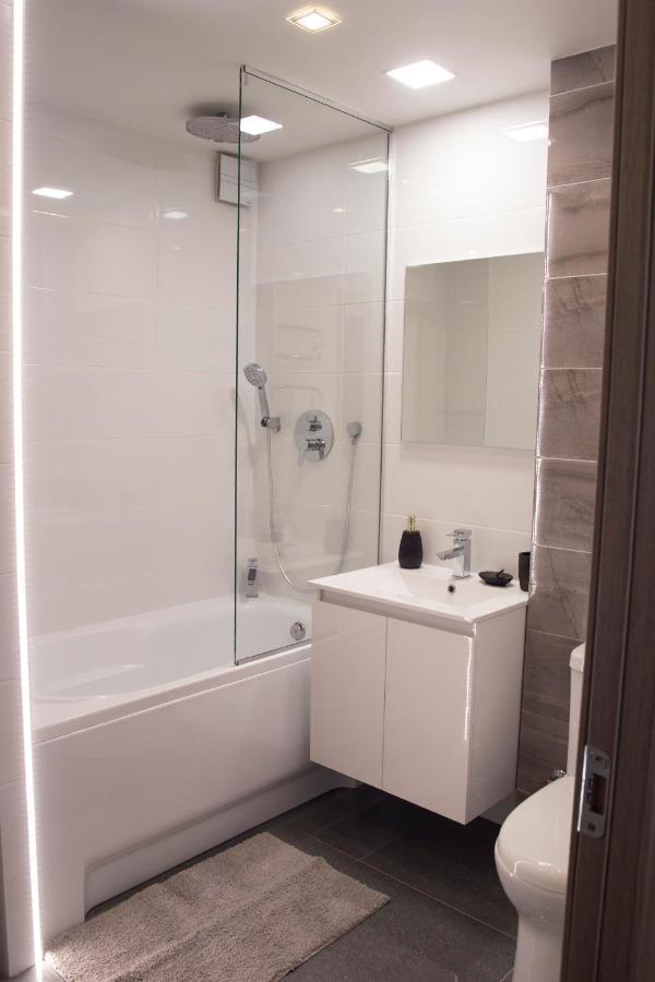 Siauliai Apartments - Lieporiu Екстер'єр фото